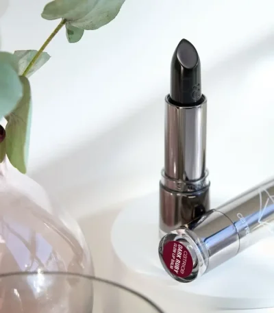 catrice baume a levres dark ruby glow 010