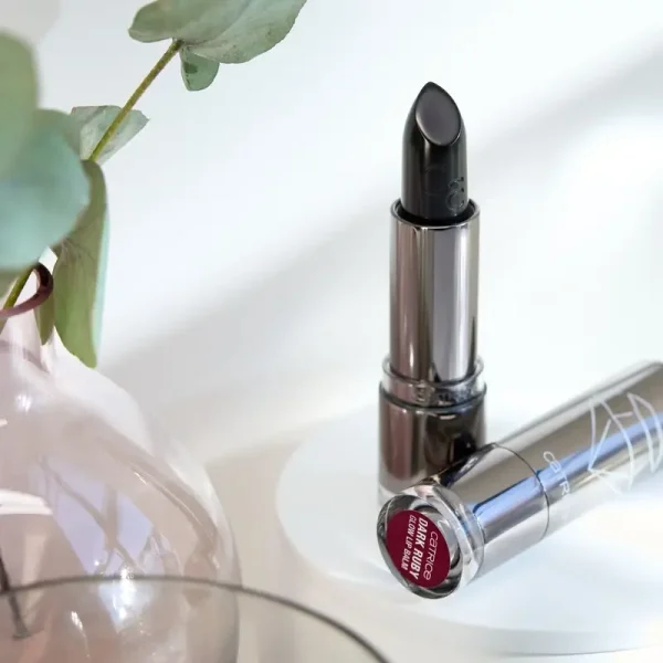 catrice baume a levres dark ruby glow 010